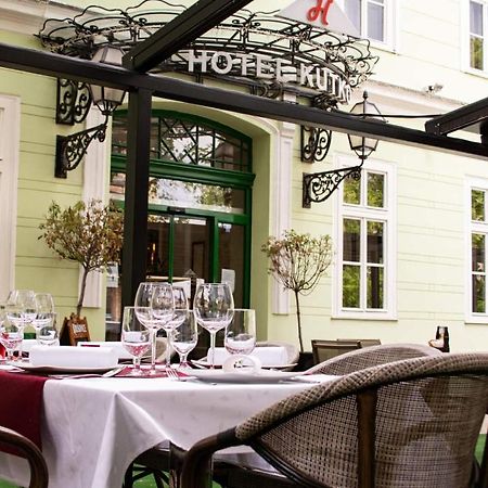 Hotel Kutko Pančevo Buitenkant foto