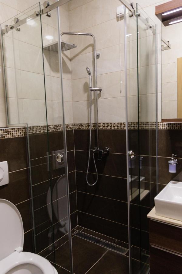 Hotel Kutko Pančevo Buitenkant foto